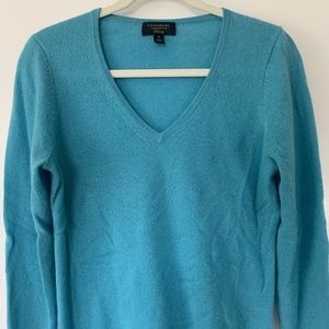 100% Cashmere V-Neck Sweater